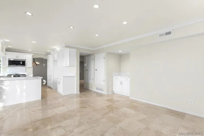 6228 Camino Largo, San Diego, California 92120