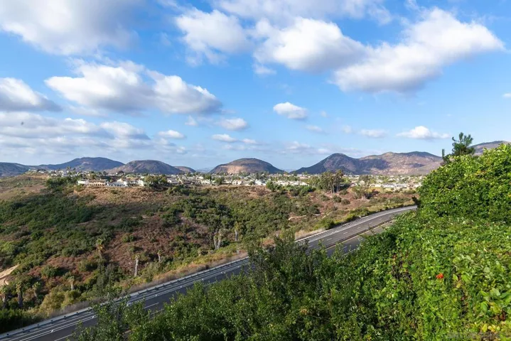 6228 Camino Largo, San Diego, California 92120
