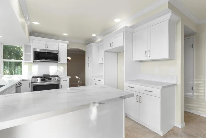 6228 Camino Largo, San Diego, California 92120