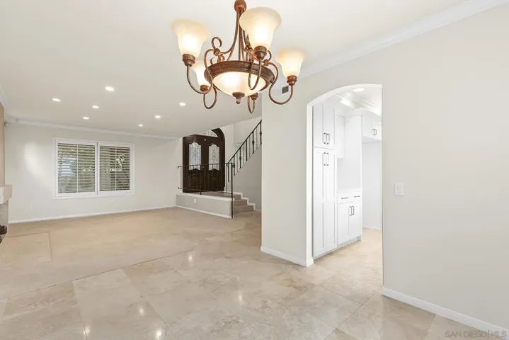 6228 Camino Largo, San Diego, California 92120