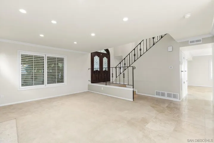 6228 Camino Largo, San Diego, California 92120