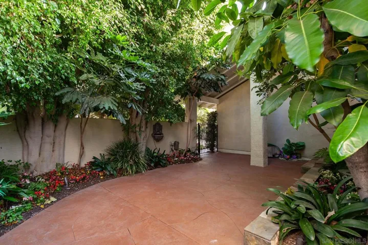 6228 Camino Largo, San Diego, California 92120