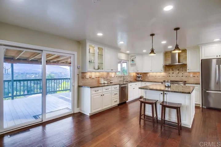 1052 Ranchito, Alpine, California 91901