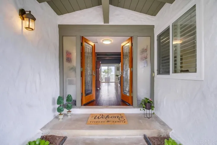 1052 Ranchito, Alpine, California 91901