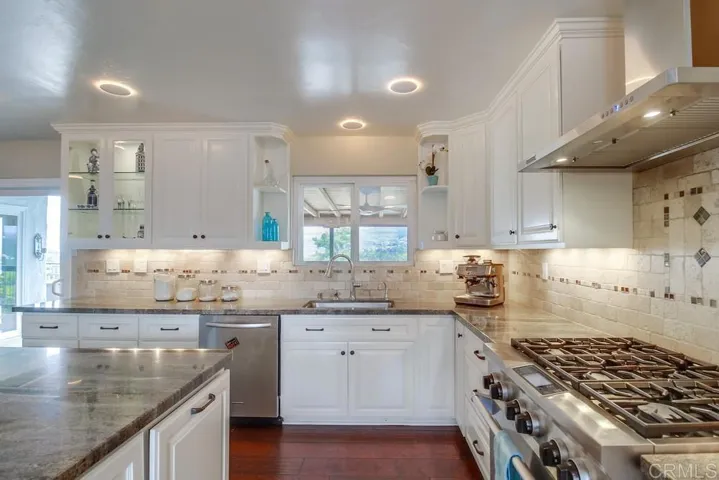 1052 Ranchito, Alpine, California 91901