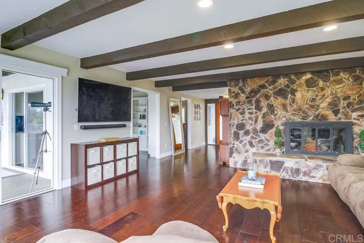 1052 Ranchito, Alpine, California 91901