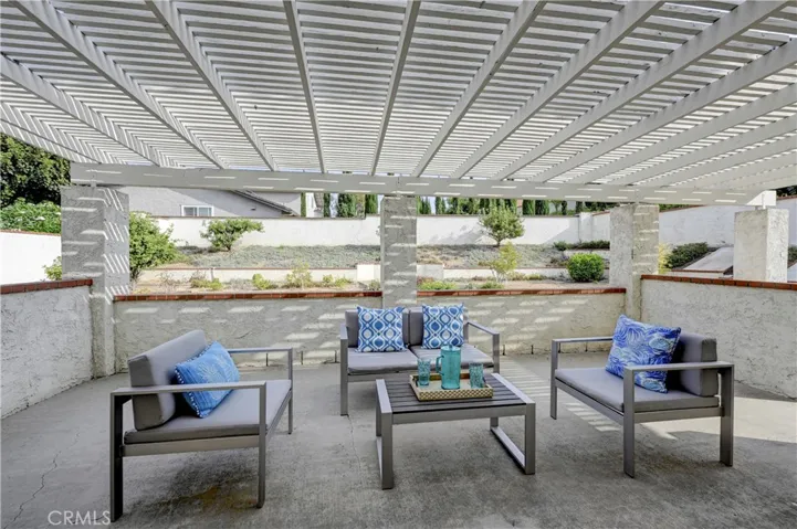 Patio right outside the family room slider great for indoor-outdoor entertaining.