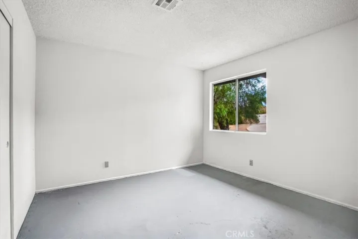 49020 Tamarisk Drive, Morongo Valley, California 92256