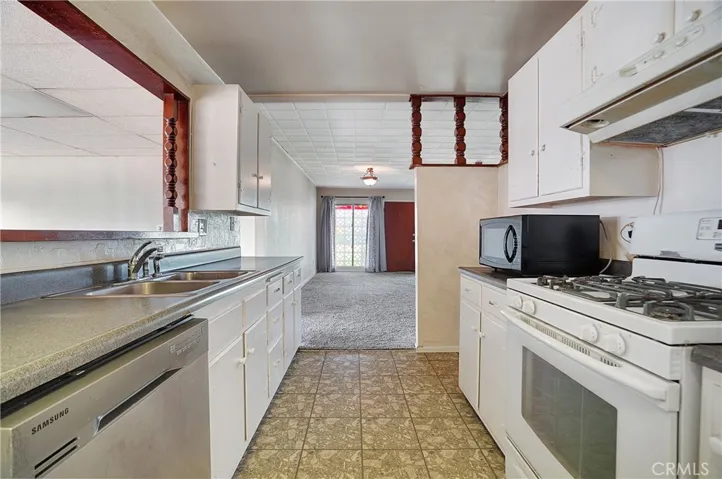 4850 Joan Way, Oxnard, California 93036
