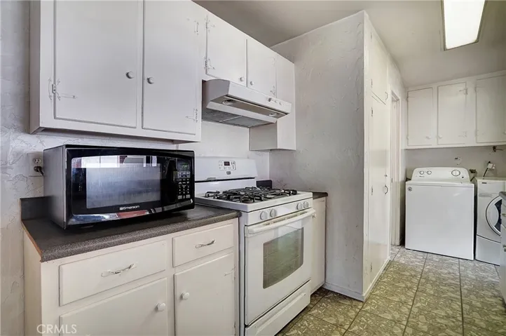 4850 Joan Way, Oxnard, California 93036