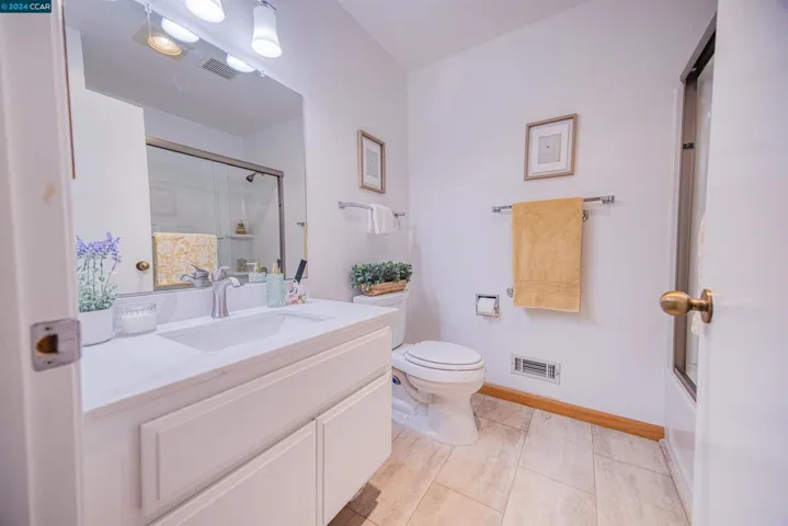 2040 Larchmont Cir., Fairfield, California 94534