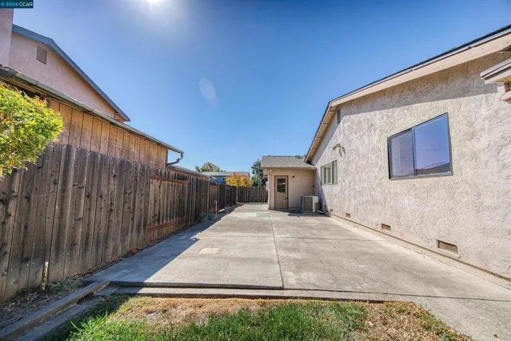 2040 Larchmont Cir., Fairfield, California 94534