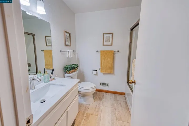 2040 Larchmont Cir., Fairfield, California 94534
