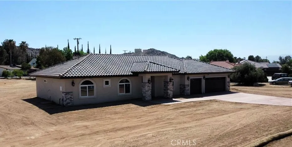 14749 Sultana Street, Hesperia, California 92345