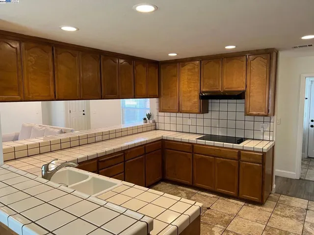 726 Bradley Pl, Manteca, California 95337