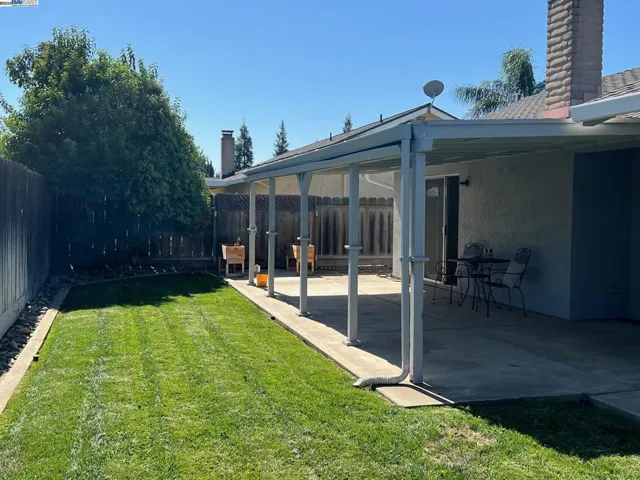 726 Bradley Pl, Manteca, California 95337