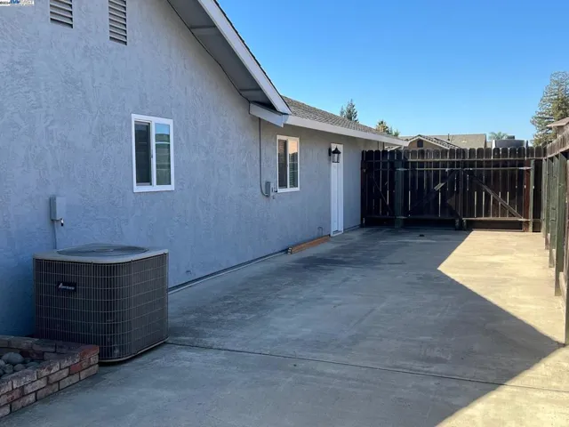 726 Bradley Pl, Manteca, California 95337