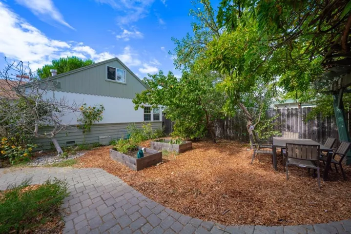 617 G Street, Petaluma, California 94952