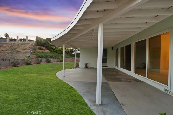 1910 Avenida Aprenda, Rancho Palos Verdes, California 90275