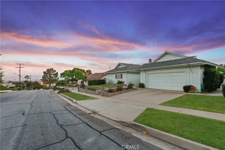 1910 Avenida Aprenda, Rancho Palos Verdes, California 90275