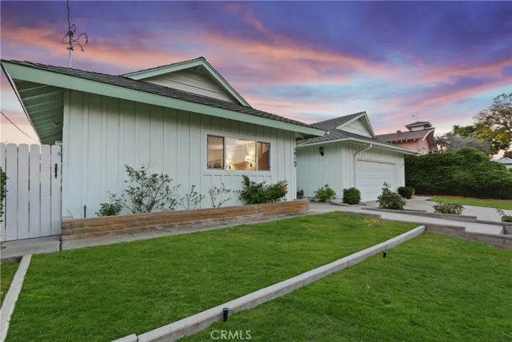 1910 Avenida Aprenda, Rancho Palos Verdes, California 90275