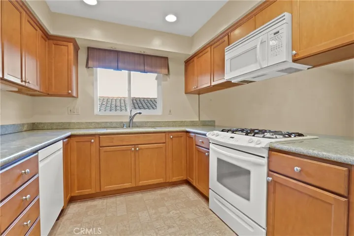 1910 Avenida Aprenda, Rancho Palos Verdes, California 90275