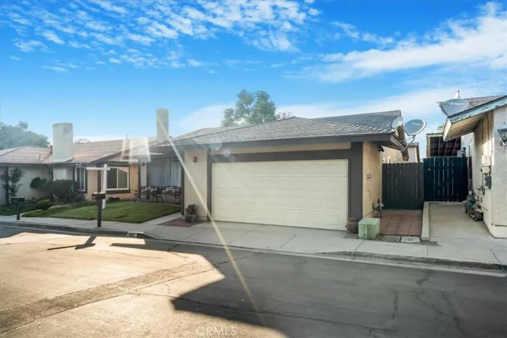4215 Mill Creek Street, Jurupa Valley, California 92509