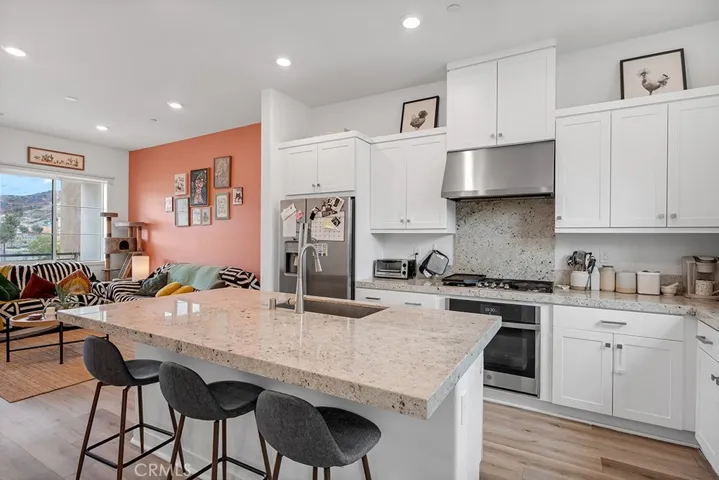 27070 Painted Sky Way, Valencia, California 91381