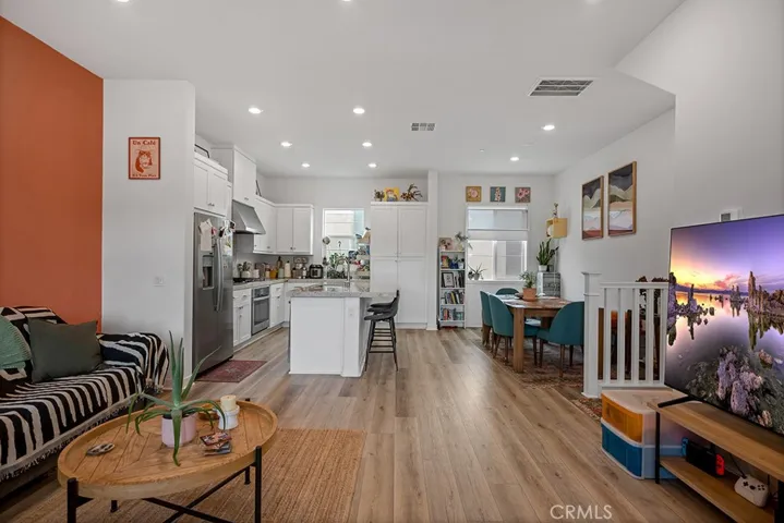 27070 Painted Sky Way, Valencia, California 91381
