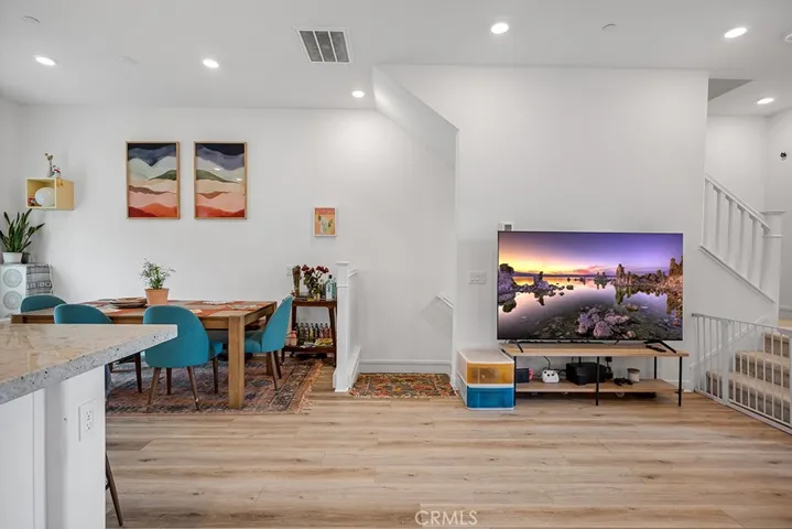 27070 Painted Sky Way, Valencia, California 91381