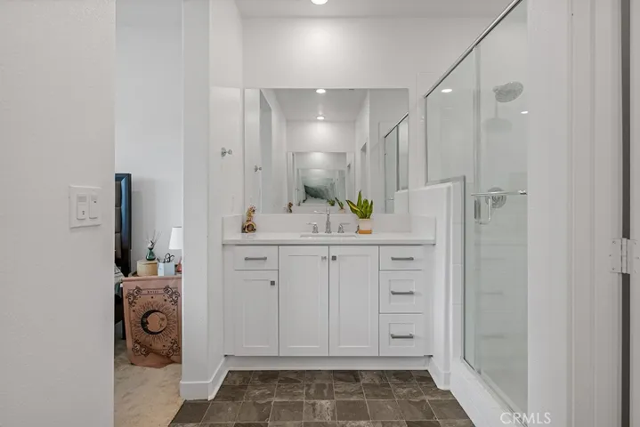 27070 Painted Sky Way, Valencia, California 91381