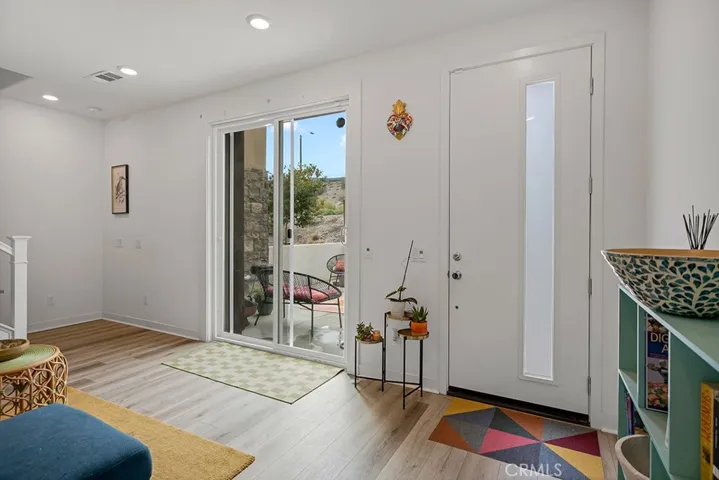 27070 Painted Sky Way, Valencia, California 91381