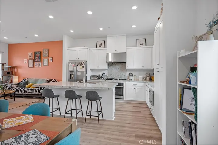 27070 Painted Sky Way, Valencia, California 91381