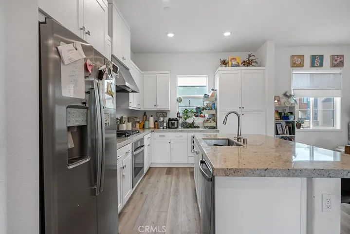 27070 Painted Sky Way, Valencia, California 91381