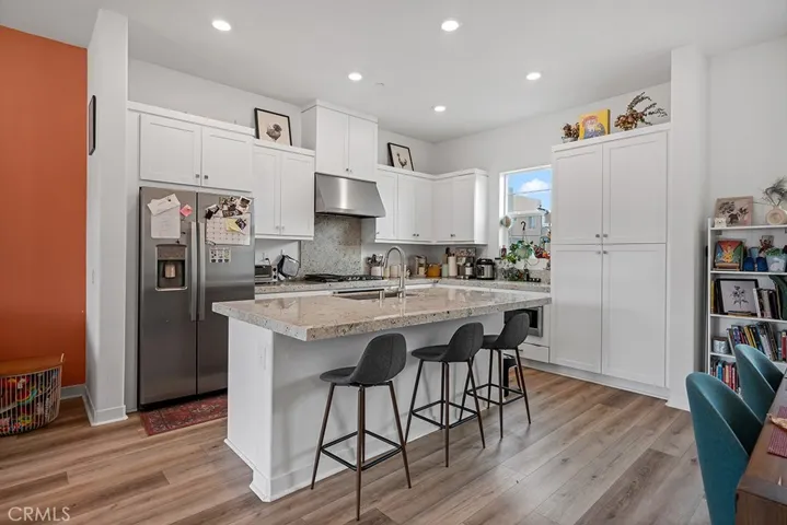 27070 Painted Sky Way, Valencia, California 91381