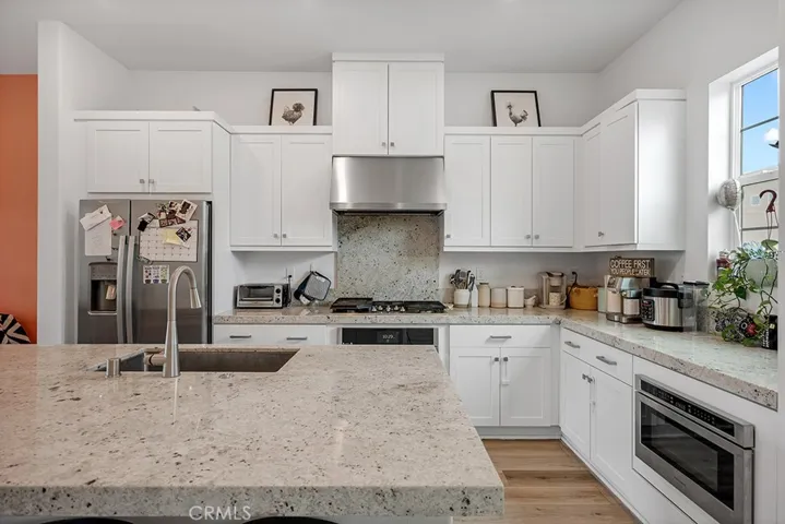 27070 Painted Sky Way, Valencia, California 91381
