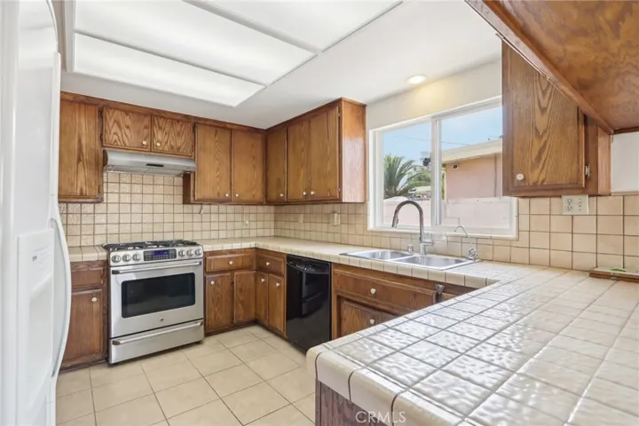 512 E. Cienega Ave, Covina, California 91722