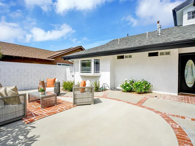 10321 Christmas Drive, Huntington Beach, California 92646
