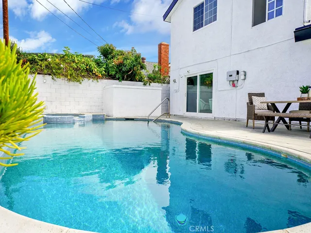 10321 Christmas Drive, Huntington Beach, California 92646