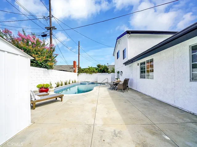10321 Christmas Drive, Huntington Beach, California 92646