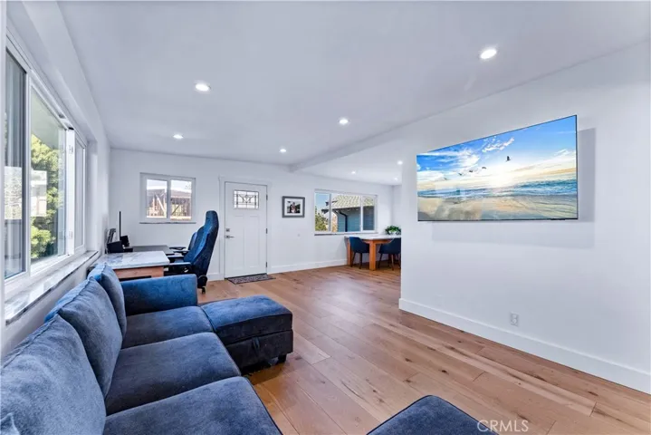 400 17th Street, Manhattan Beach, California 90266