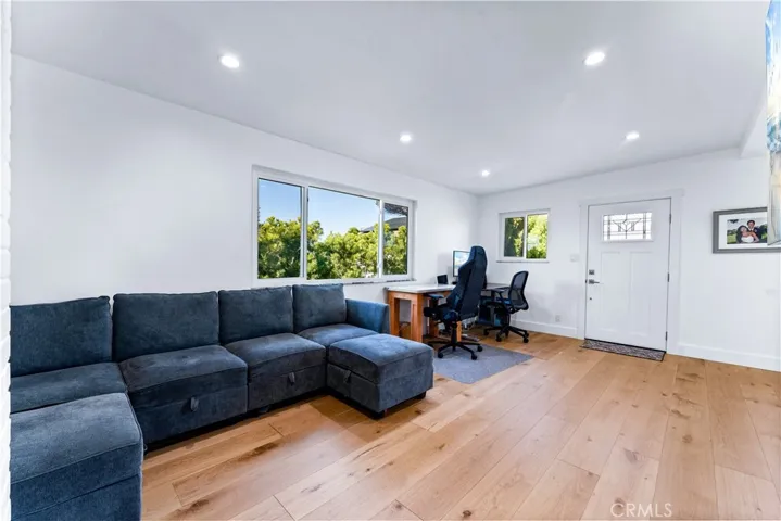 400 17th Street, Manhattan Beach, California 90266