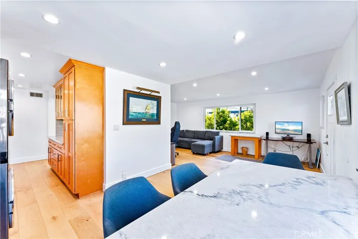 400 17th Street, Manhattan Beach, California 90266