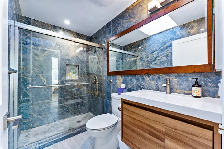 400 17th Street, Manhattan Beach, California 90266