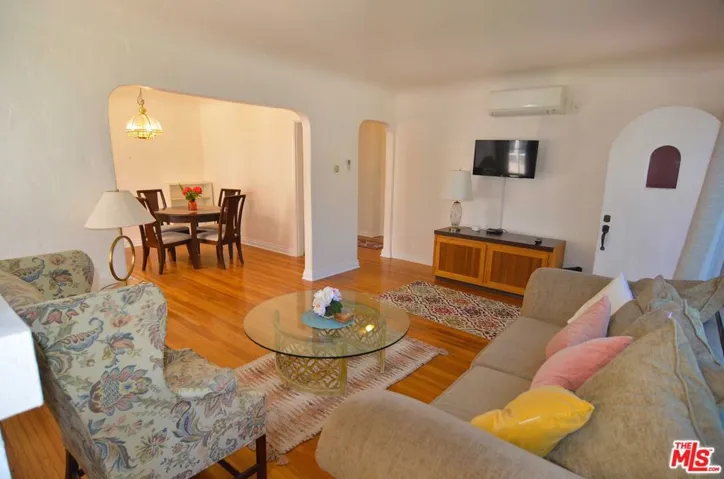 1252 S Burnside Avenue, Los Angeles, California 90019