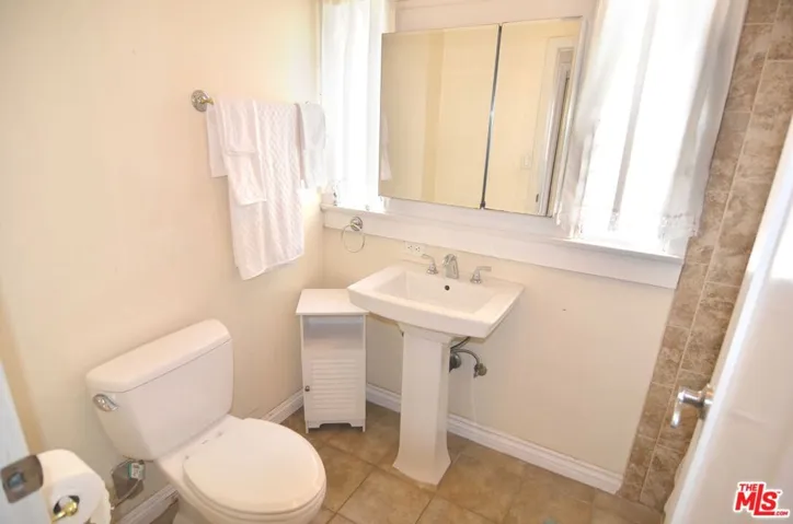 1252 S Burnside Avenue, Los Angeles, California 90019