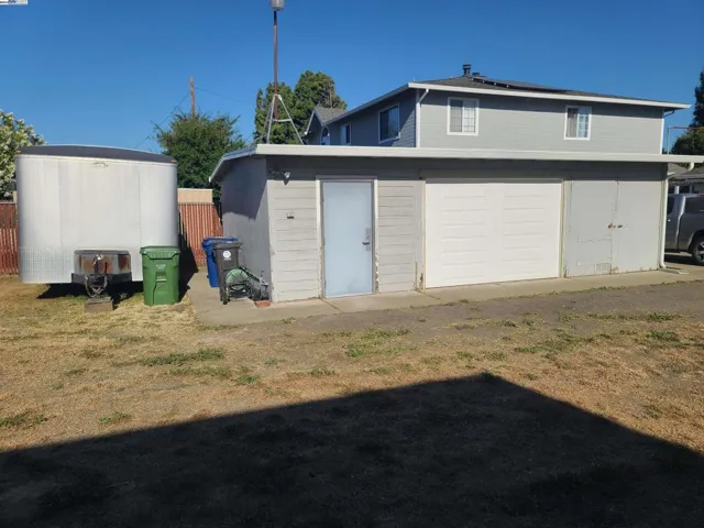 2044 Vivian St, Castro Valley, California 94546