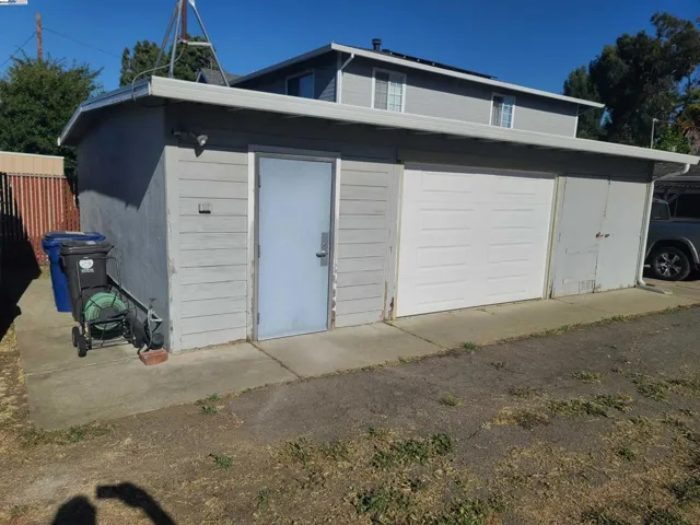 2044 Vivian St, Castro Valley, California 94546