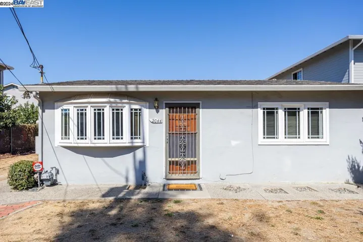 2044 Vivian St, Castro Valley, California 94546