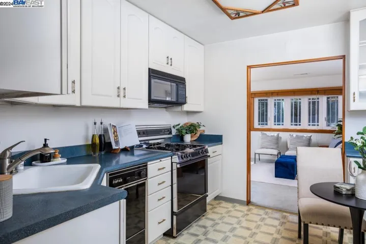 2044 Vivian St, Castro Valley, California 94546